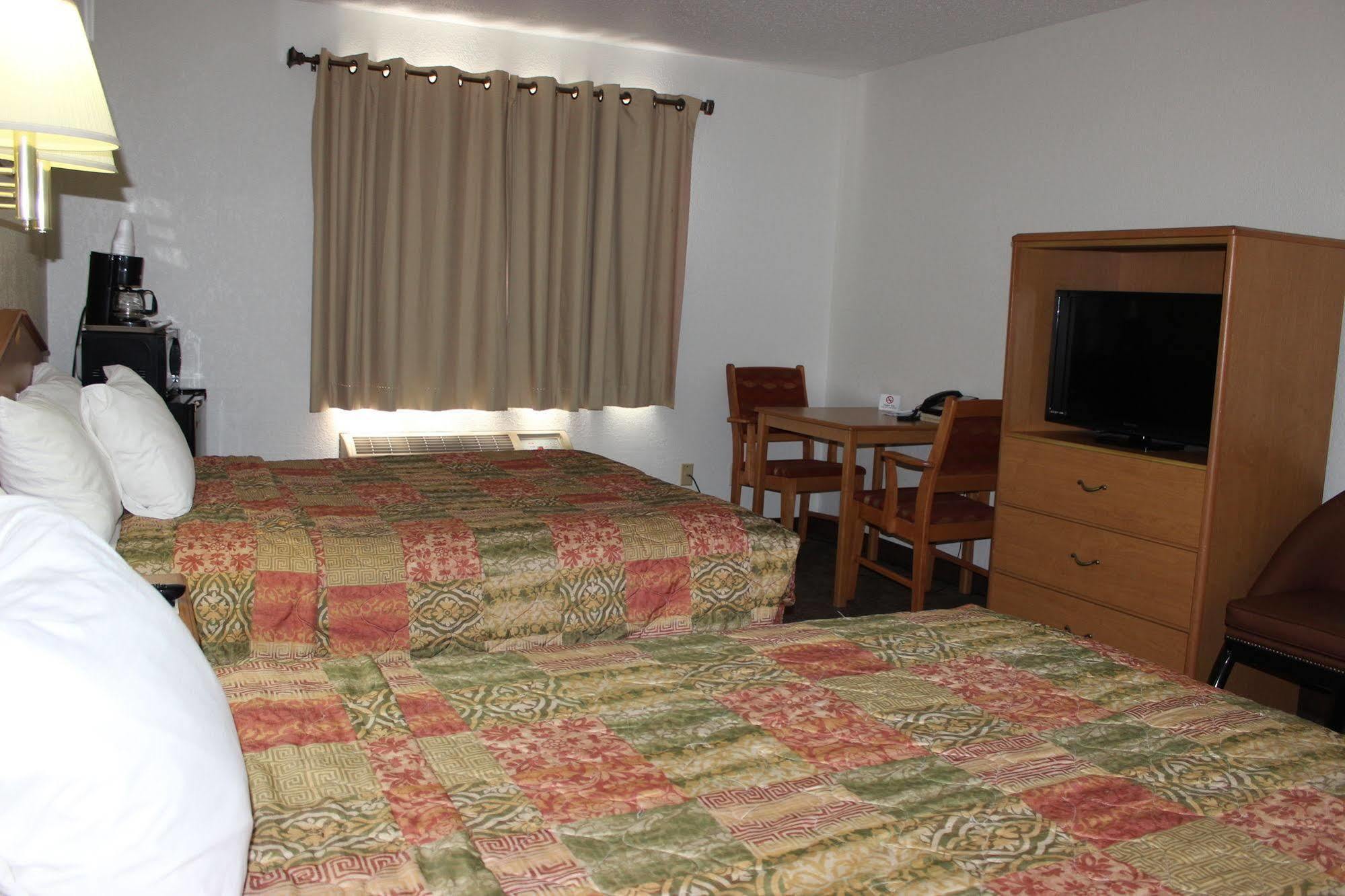 Americas Best Value Inn Гранд-Форкс Экстерьер фото